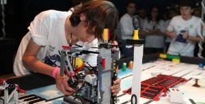 163 רובוטים יכבשו את היכל מנורה מבטחים בתחרות הרובוטיקה הגדולה בישראל של ארגון FIRST