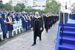 פרופ' אורי סיון נשיא הטכניון בראש התהלוכה האקדמית