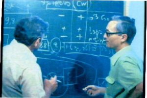 פרופ' יעקב זיו עם פרופ' משה זכאי ברפאל, 1973. פיתחו יחד מערכת שיבוש טילים
