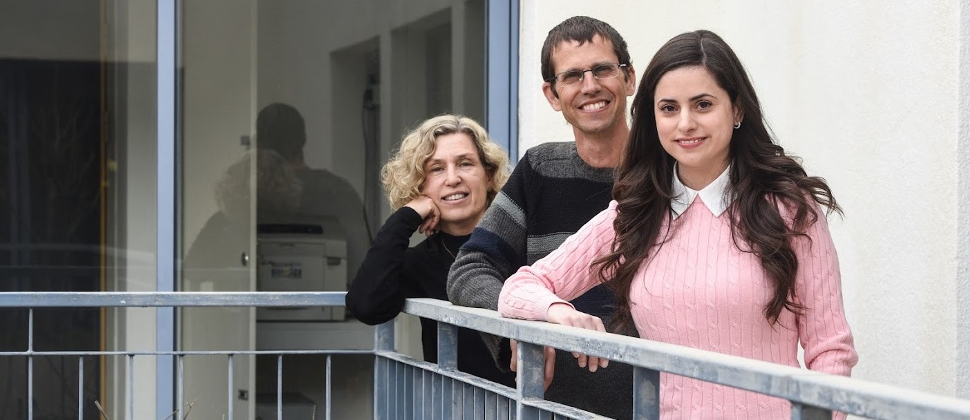 Cancer Cells Learn, Adapt