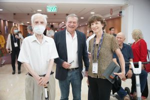 L-R: Research Prof. Yaakov Ziv; Yehuda Zisapel; and Prof. Idit Keidar, Dean of the Viterbi Faculty of Electrical and Computer Engineering