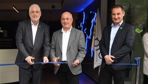 R-L: Ziv Belfer, CEO of PTC Israel and Global Vice President for Research and Development, PTC President Jim Heppelman, and Technion President Prof. Uri Sivan. Photo credit: Rami Shlush, Technion 