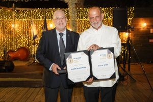 Technion President Prof. Uri Sivan (left) presented the Technion Alumni Medal to Aharon Aharon