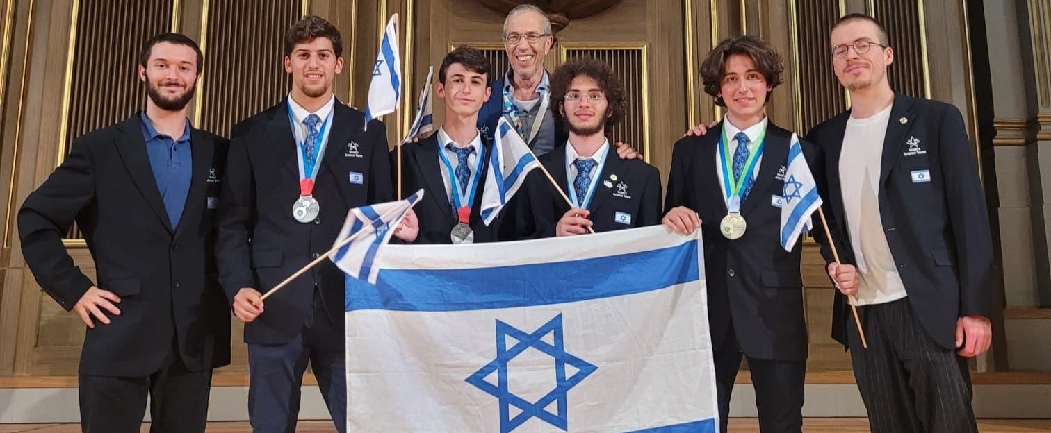 4 מדליות לחברי משלחת ישראל ל-IChO – האולימפיאדה הבינ”ל לתלמידי תיכון בכימיה