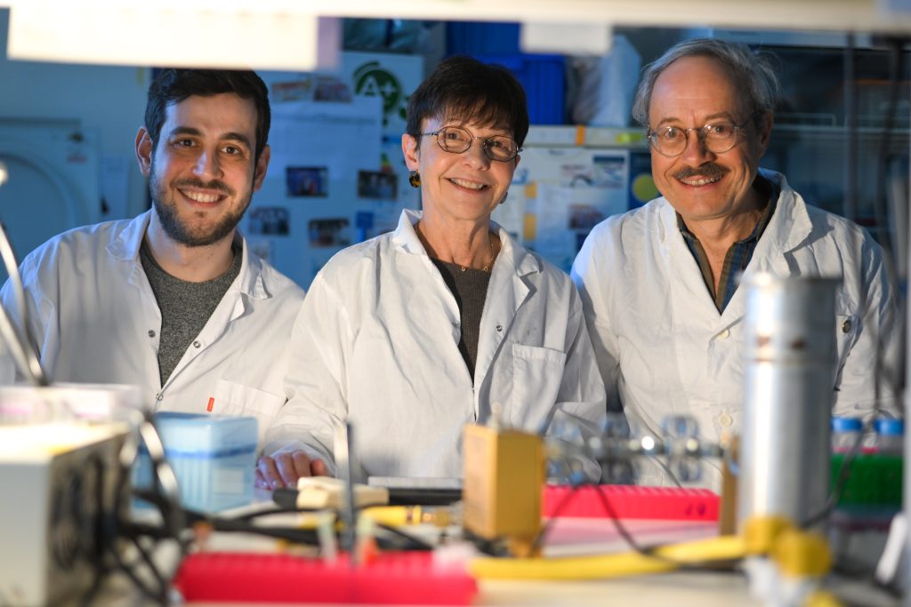 From left to right: Nicolas Brukman, Clari Valansi, and Prof. Benjamin Podbilewicz