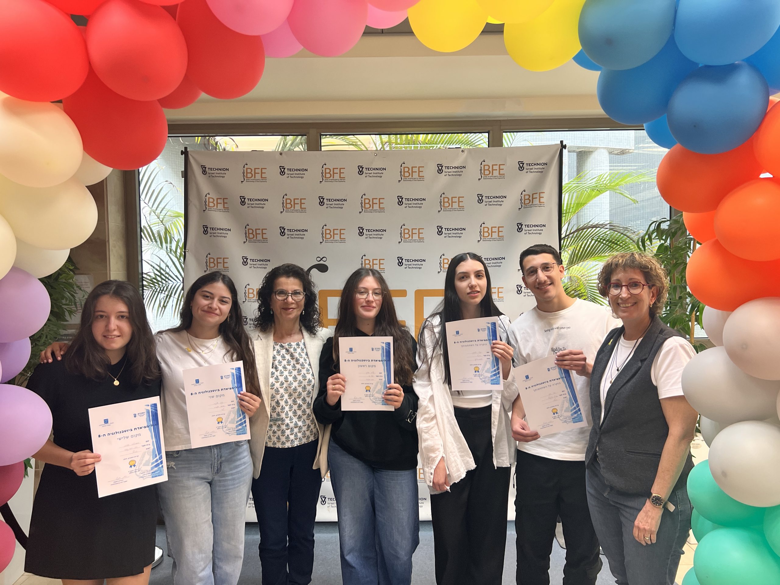The five finalists with Prof. Ayelet Fishman (far right) and Judith Deskalo
