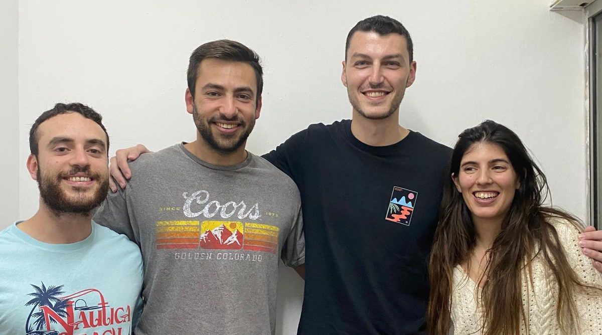 מימין לשמאל: שלו שריקי, יואב וינוב, אלון שור ואהד תשובה