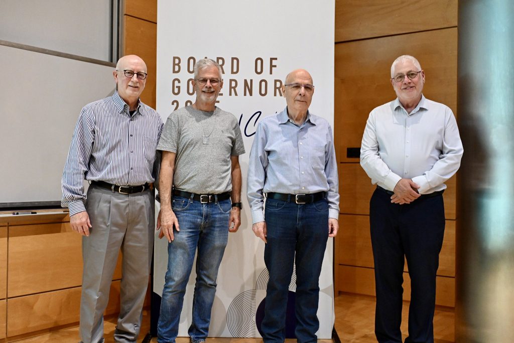 מימין לשמאל: נשיא הטכניון פרופ' אורי סיון, גדעון פרנק, דדי פרלמוטר ויו"ר הקורטוריון סקוט לימסטר. (קרדיט: רמי שלוש, דוברות הטכניון)