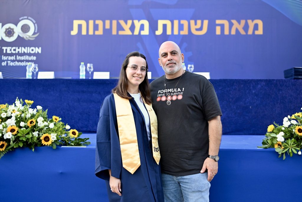 עדי קיקוזאשווילי ואחיה שלומי זיו