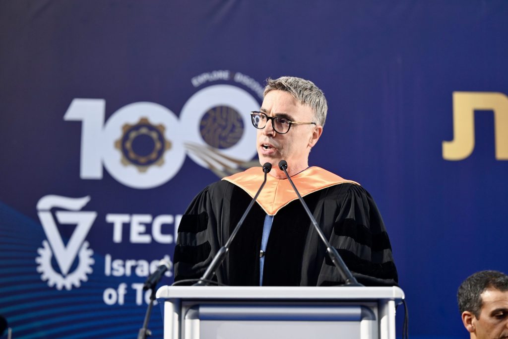 דיקן לימודי הסמכה פרופ' חוסאם חאיק