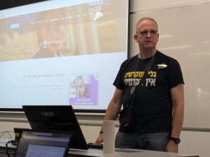 הדוברים בכנס.
