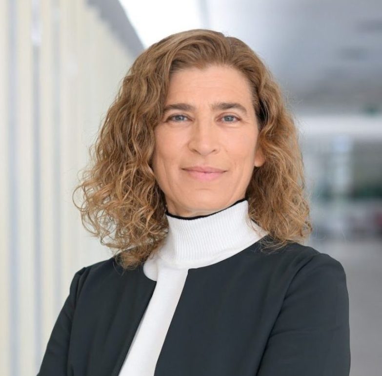 3.פרופ’ ליהי צלניק מנור
