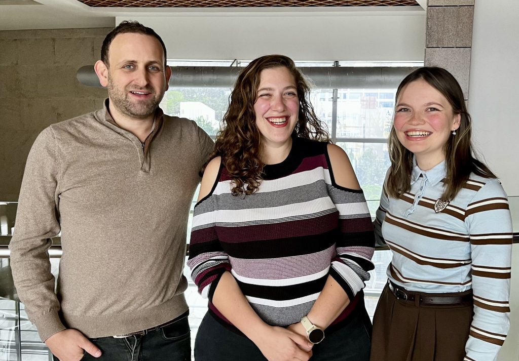 1.מימין לשמאל : קייט פטרנקו, אור הבדלי וד"ר דביר ארן