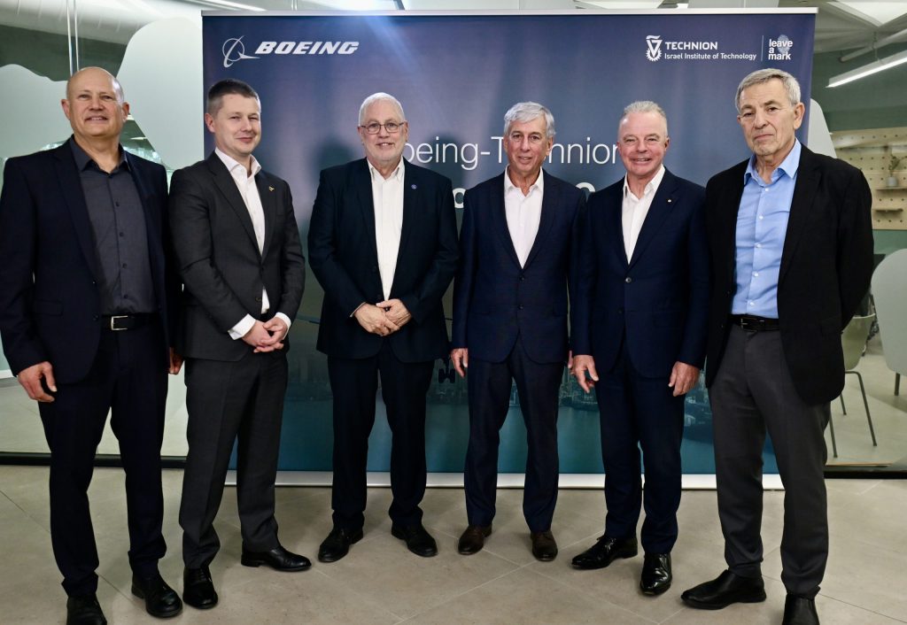 5. From left to right: Prof. Gidi Grader, Steve Gillard ,Technion President Prof. Uri Sivan, Haggai Mazursky, Dr. Brendan Nelson and Maj. Gen. (res.) Ido Nehushtan