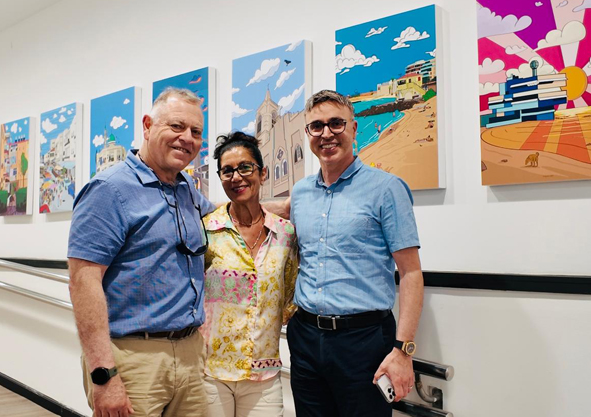 מימין לשמאל: דיקן לימודי הסמכה פרופ' חוסאם חאיק, אוצרת התערוכה ענת הר-גיל וד"ר רפי אבירם, משנה לנשיא ומנכ"ל הטכניון