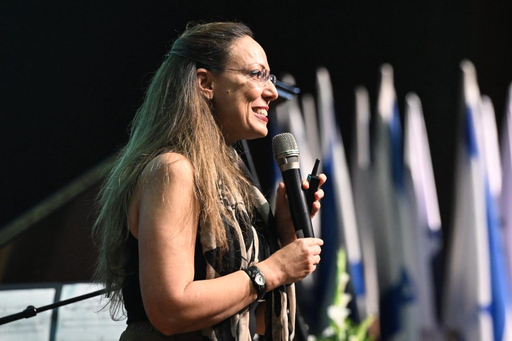 2.פרופ"ח יוצר אורית וולף