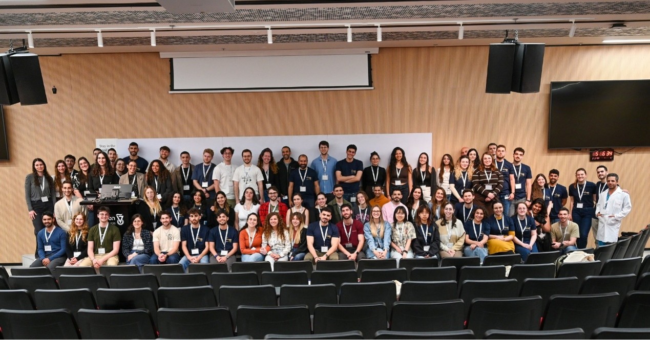 In the photo: all Hackathon participants.Photo credit: Erez Hayun.