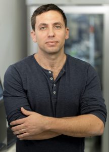 ד"ר ניר חנניה. צילום: ניצן זוהר
